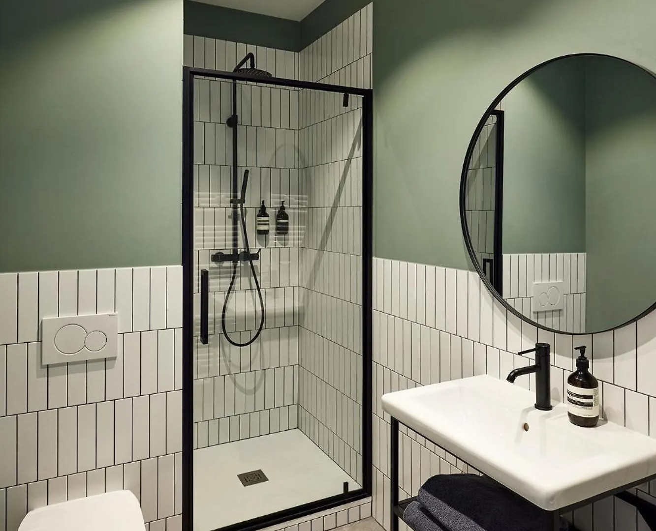 Apartment Art Deco Loft - 2br And 2ba Near Canal Saint Martin